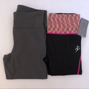 Lot of 2 cropped active pants/leggings size Small